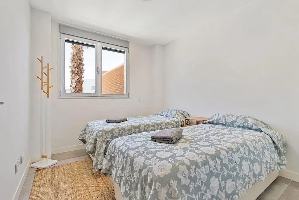 Fantastic Two Bedroom Apartment. Fuengirola Apartman